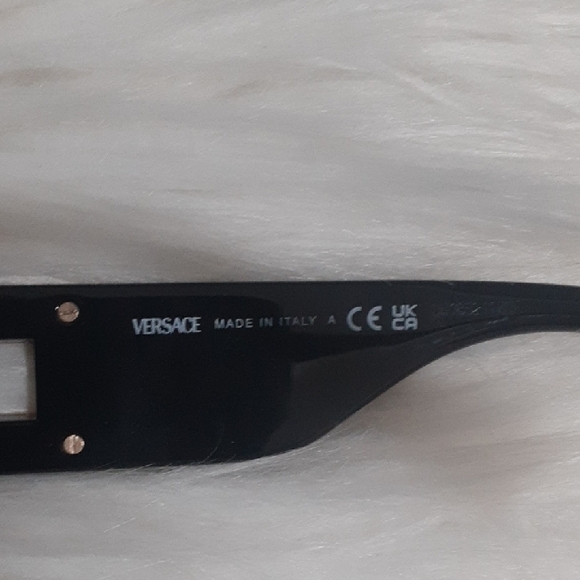 Versace Rectangular Black Sunglasses - Picture 5 of 8